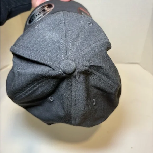 NWT Travis Mathew Sand Barred Adjustable Hat - Heather Charcoal - Picture 3 of 11